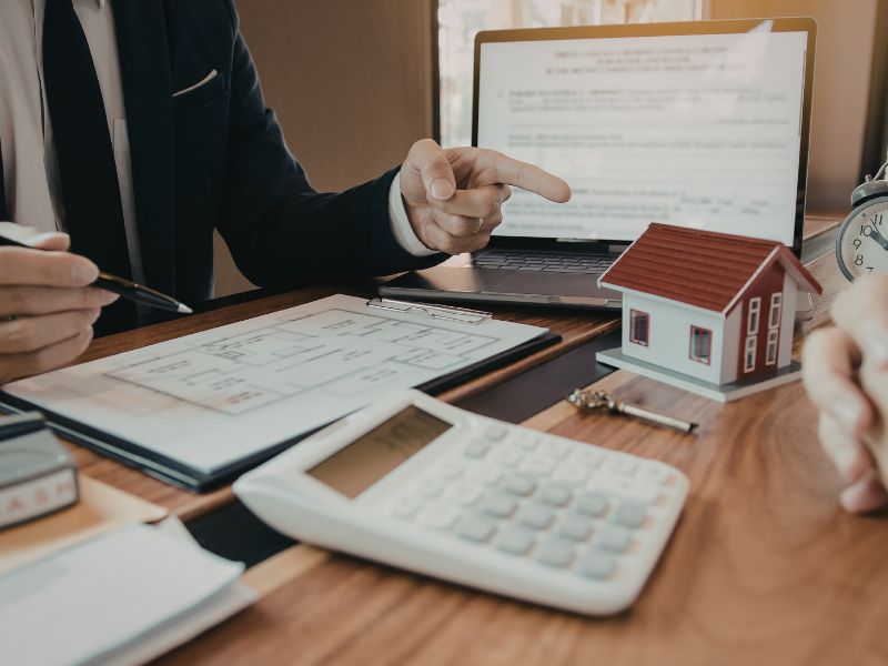 Real Estate advisor importance